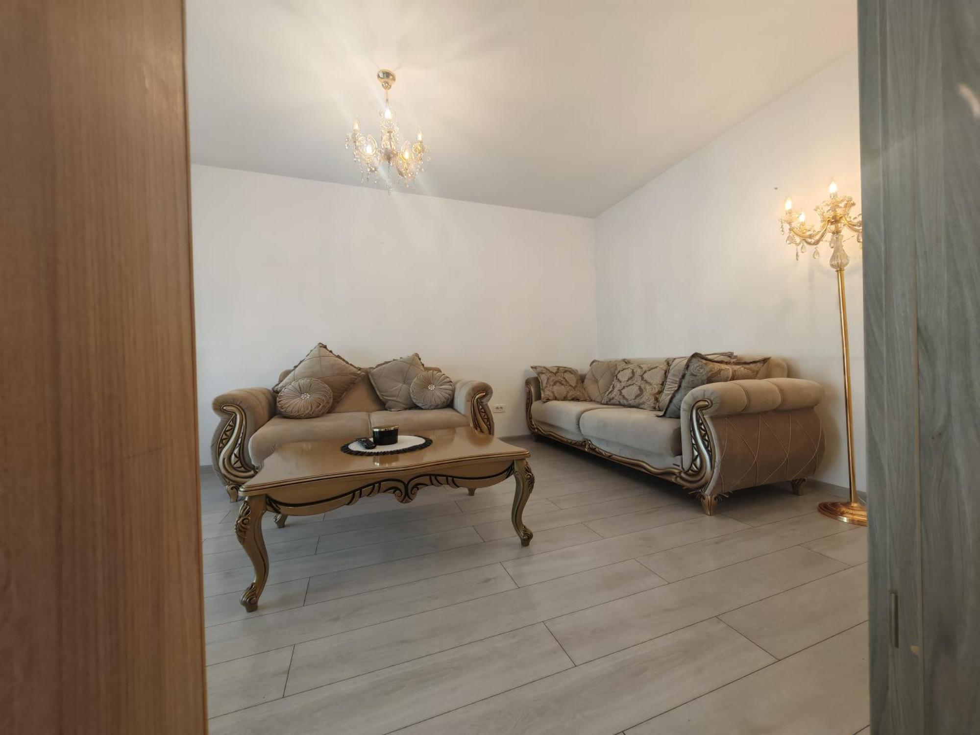 Apartment Coresi Mall Exclusive #collection &