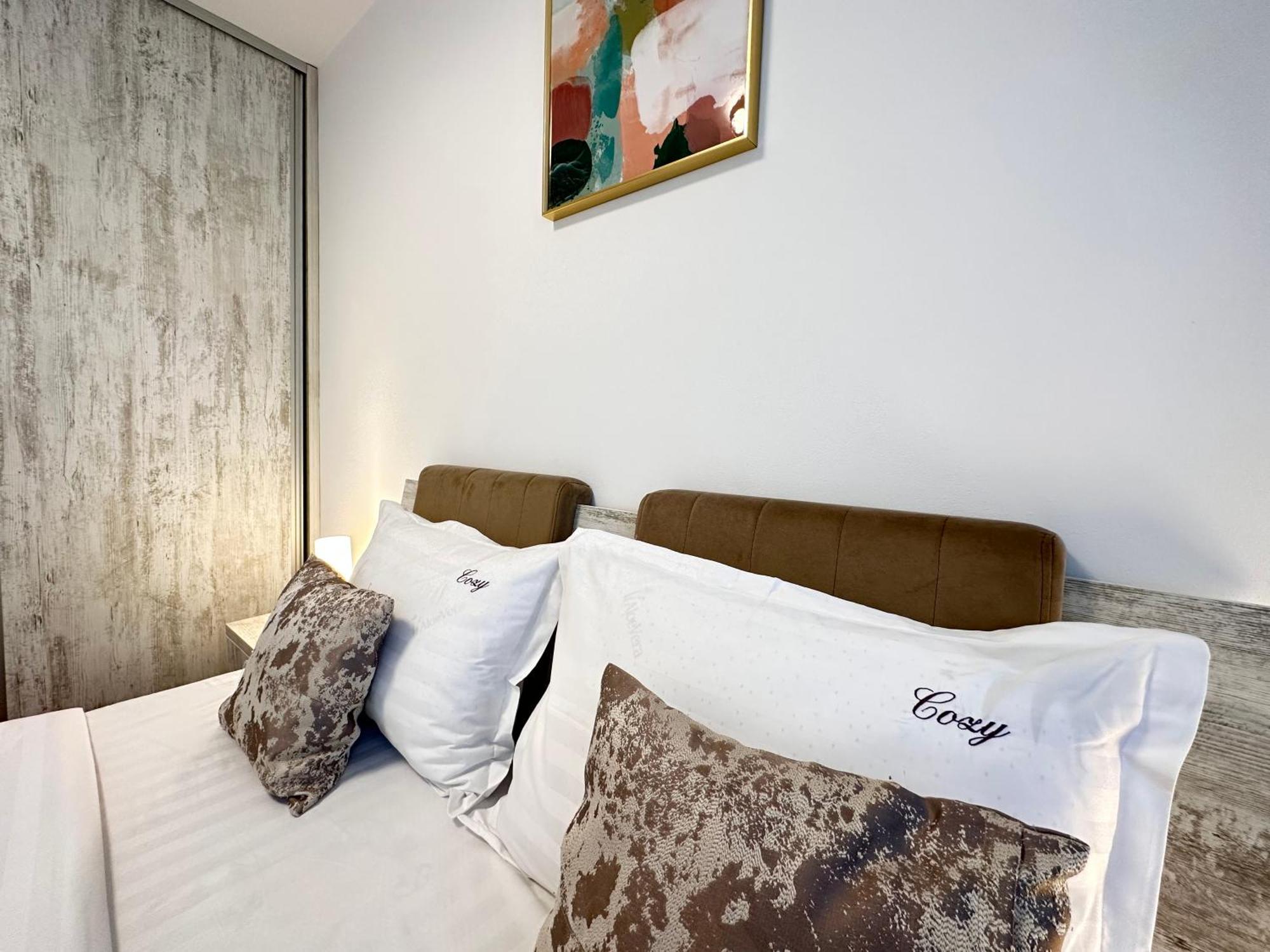 Coresi Mall Exclusive #collection & Apartment