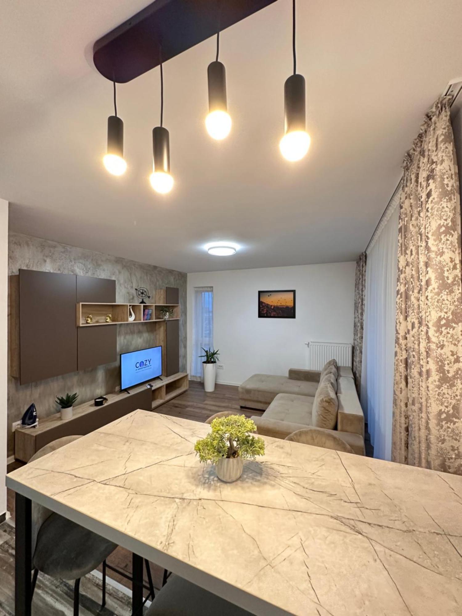 Coresi Mall Exclusive #collection & Apartment Brasov