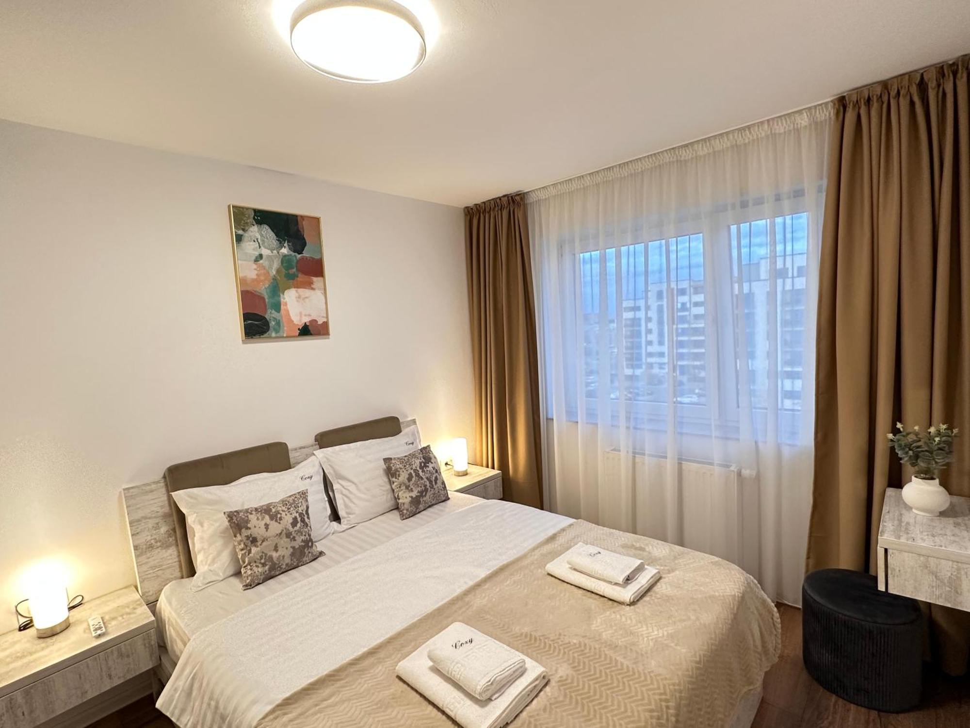 Coresi Mall Exclusive #collection & Apartment *