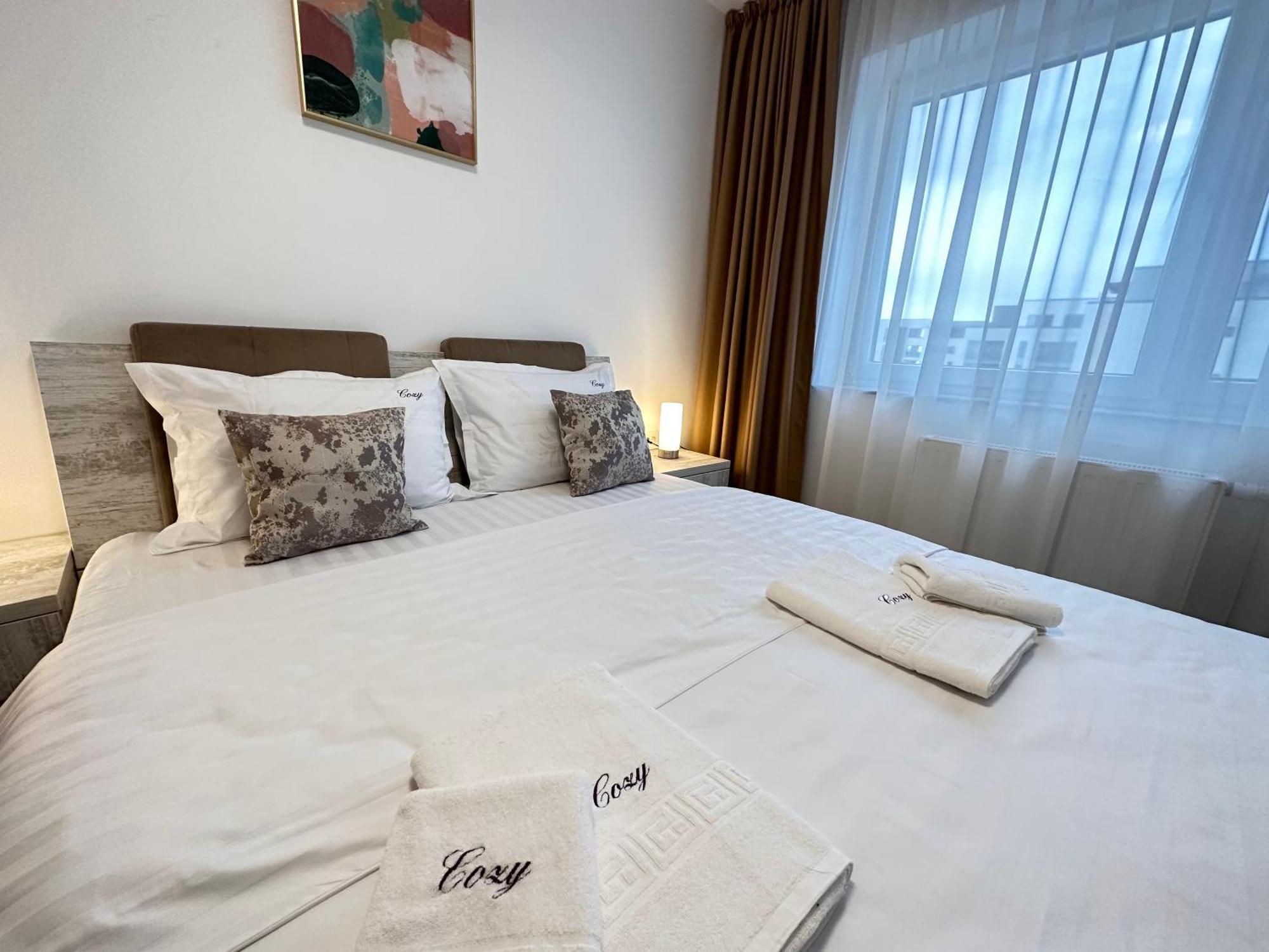 Coresi Mall Exclusive #collection & Apartment